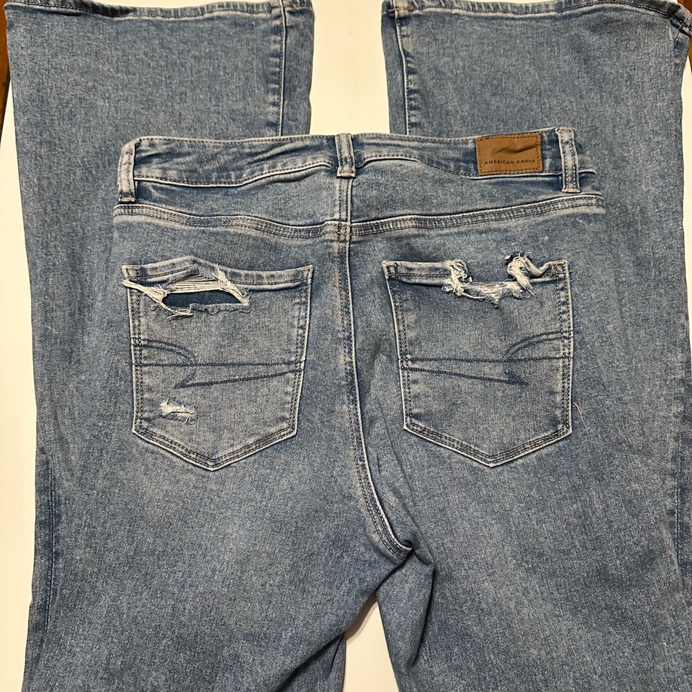 American Eagle Light Blue Denim Jeans - Picture 2 of 10